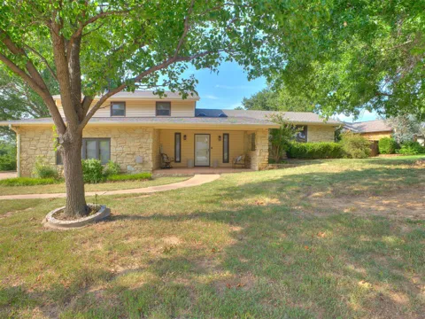 3213 W 69th Court