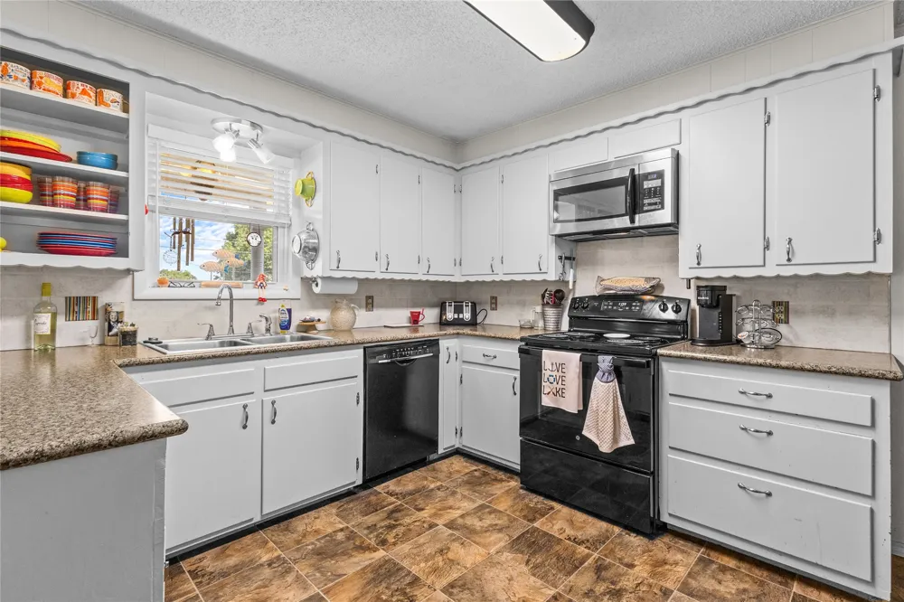 414410 E 1074 ROAD Checotah, OK 74426