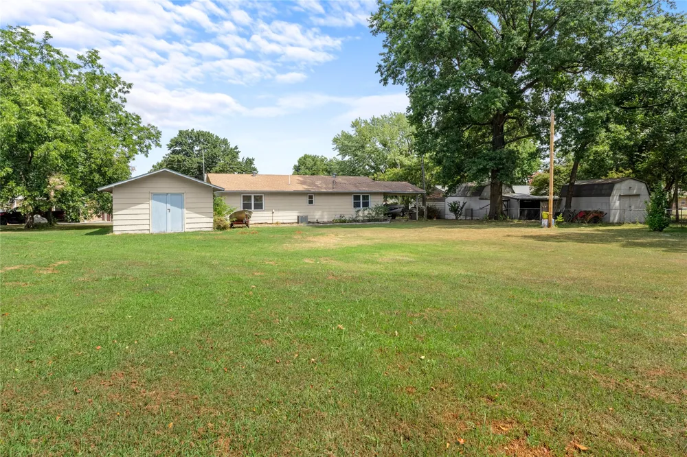 414410 E 1074 ROAD Checotah, OK 74426