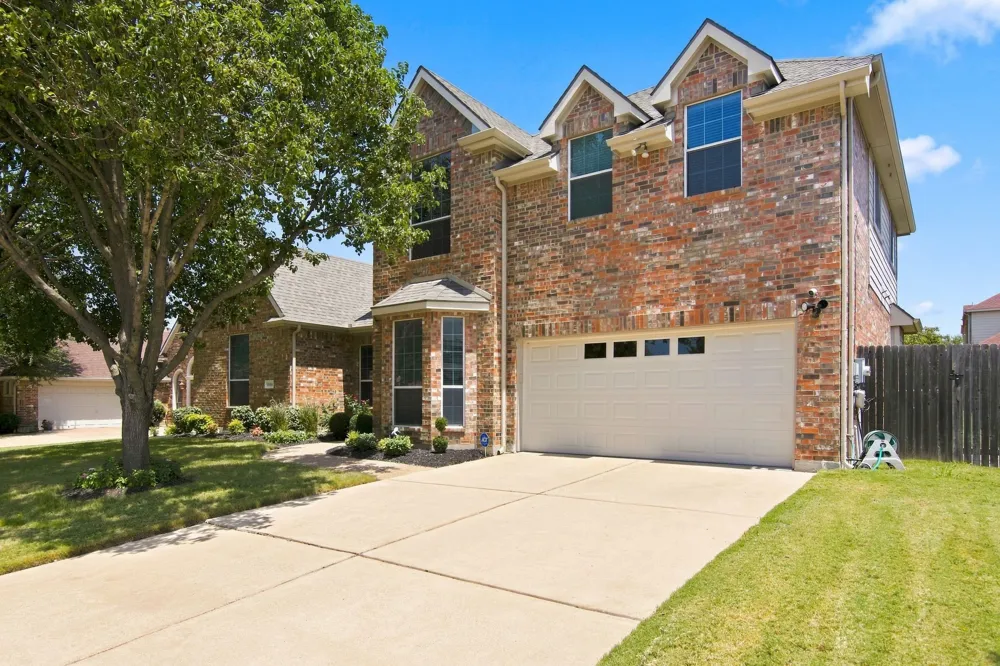 1406 Lennox Way Mansfield, TX 76063