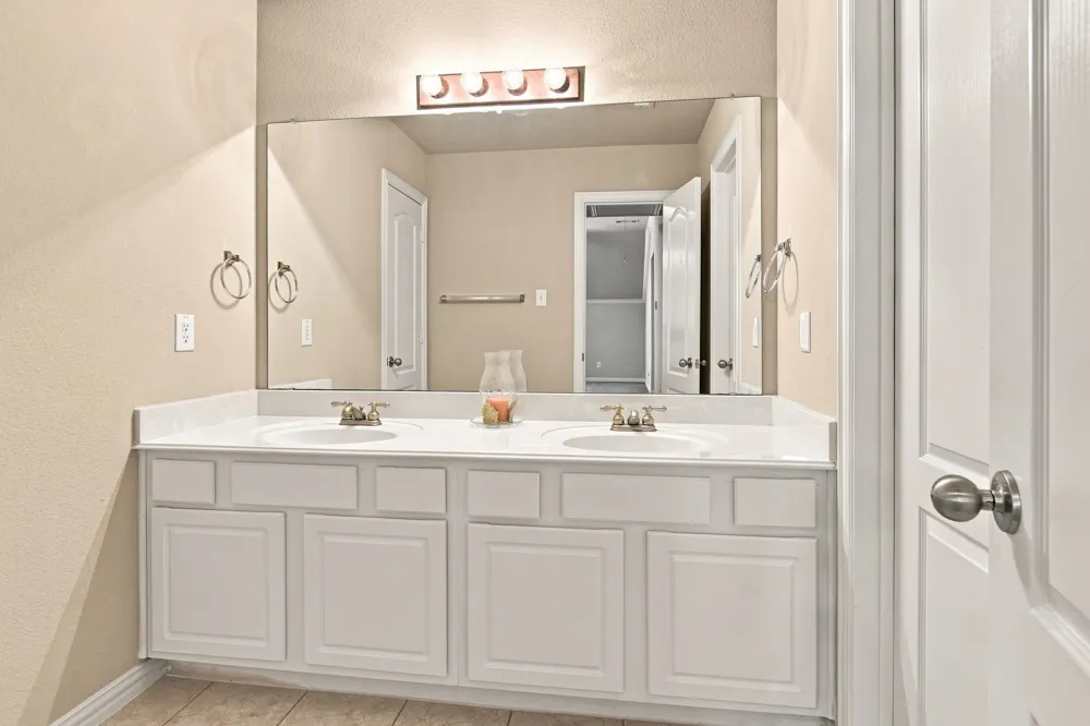 1406 Lennox Way Mansfield, TX 76063