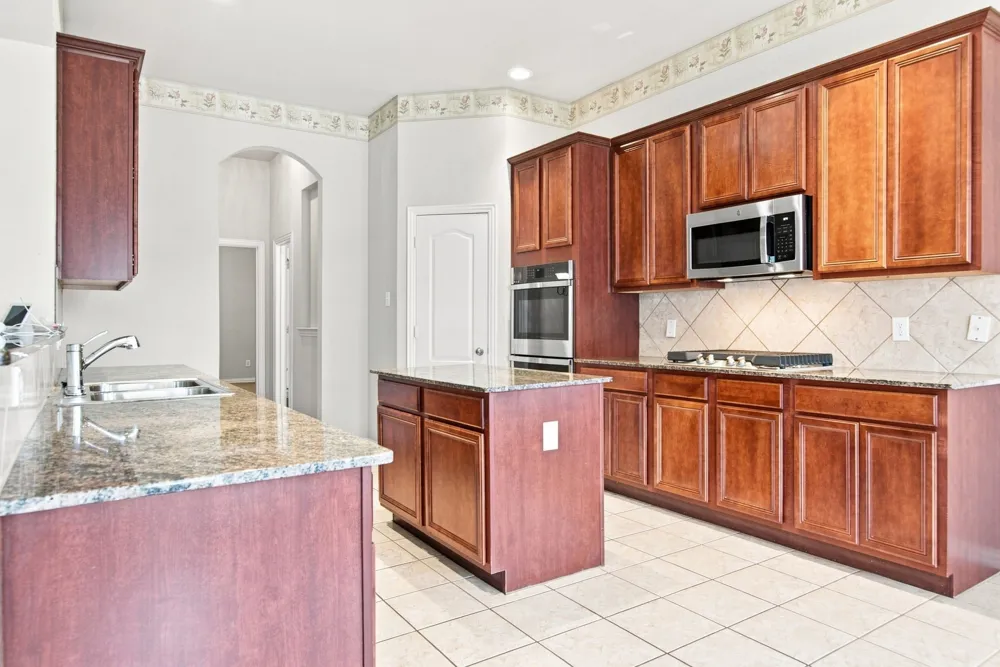 1406 Lennox Way Mansfield, TX 76063