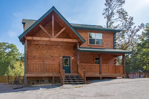 1717 Summit View Way