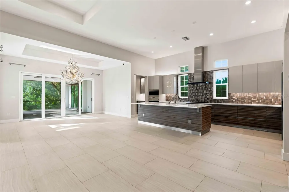 21724 DEER POINTE CROSSING Bradenton, FL 34202