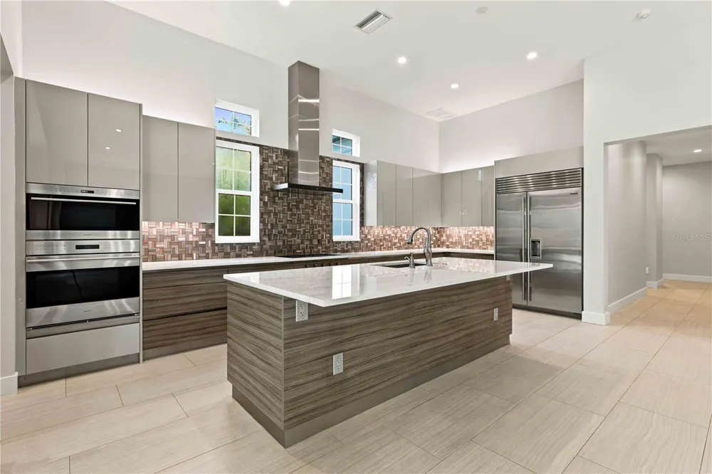 21724 DEER POINTE CROSSING Bradenton, FL 34202