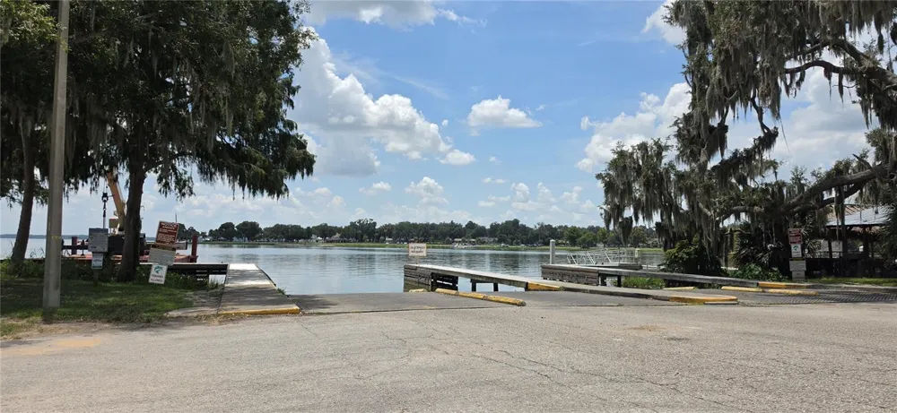 817 OAKS SHORES ROAD Leesburg, FL 34748
