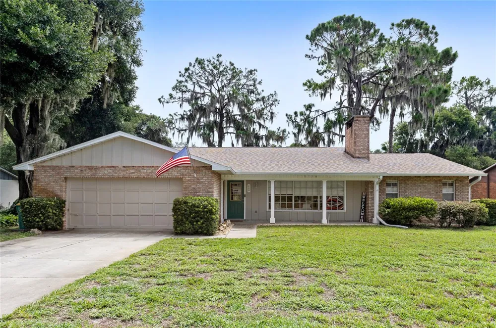 109 CARDINAL LANE Eustis, FL 32726