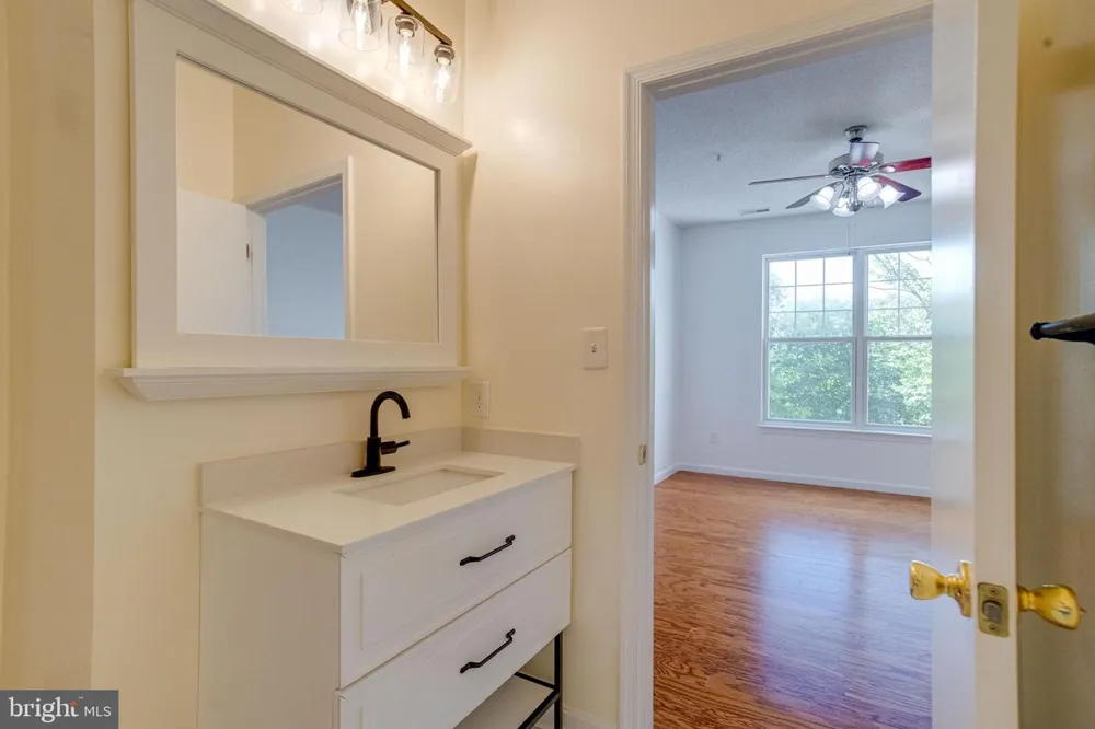 7205 BOGLEY ROAD #202 Baltimore, MD 21244