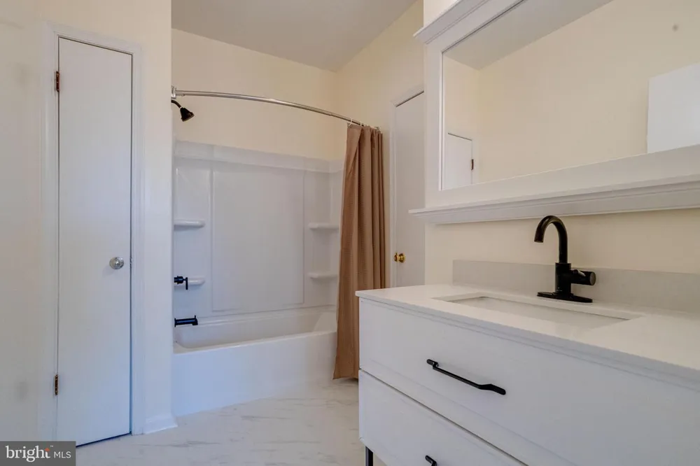 7205 BOGLEY ROAD #202 Baltimore, MD 21244