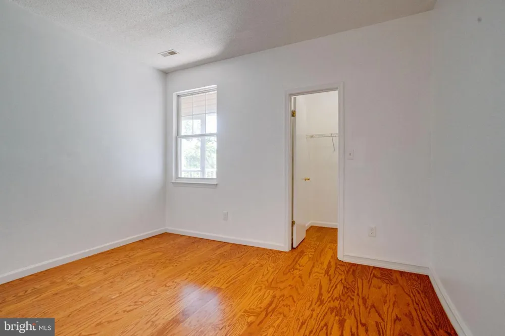 7205 BOGLEY ROAD #202 Baltimore, MD 21244