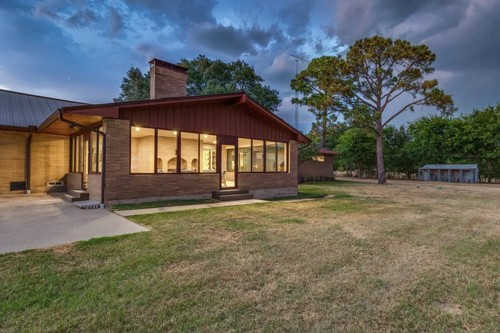 4104 VZ County Rd 3501 Wills Point, TX 75169