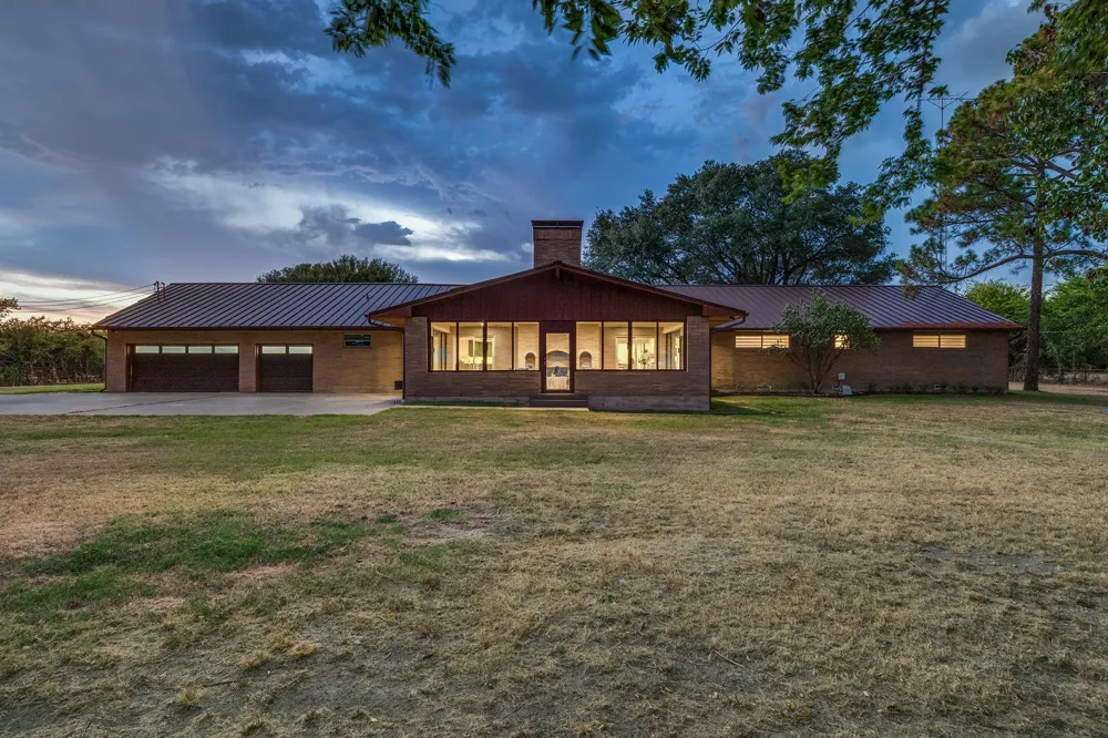 4104 VZ County Rd 3501 Wills Point, TX 75169