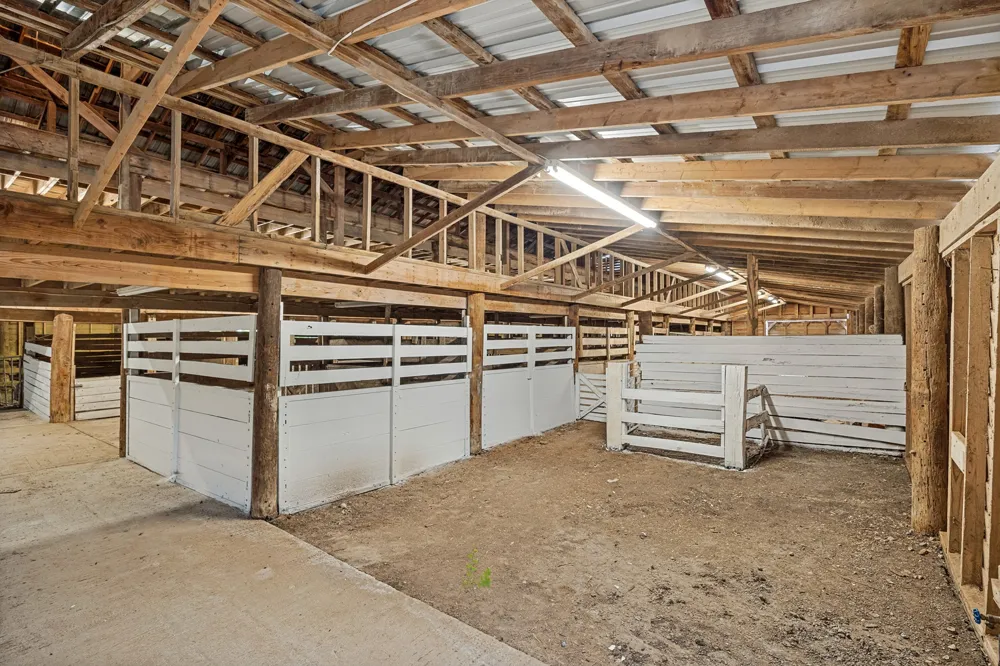 4104 VZ County Rd 3501 Wills Point, TX 75169