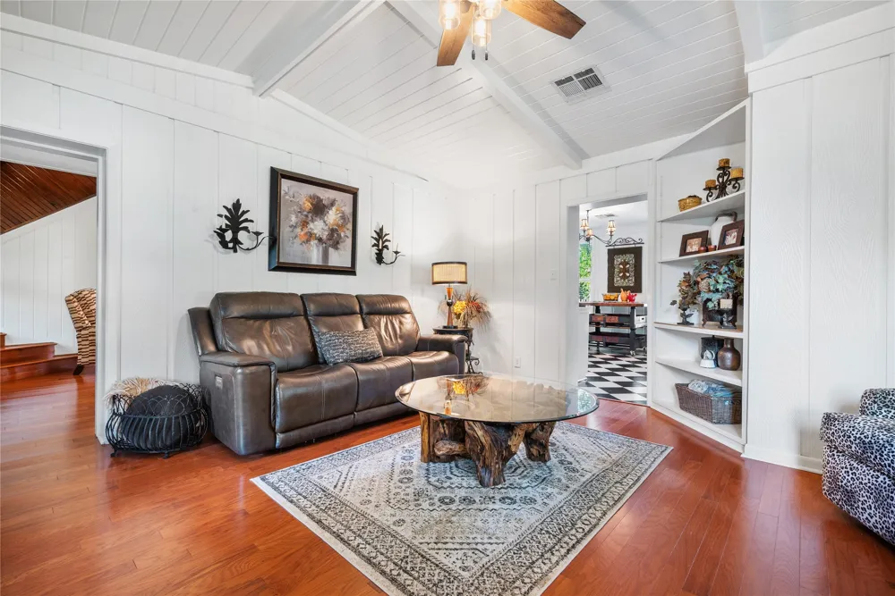 415 Avenue I Clifton, TX 76634