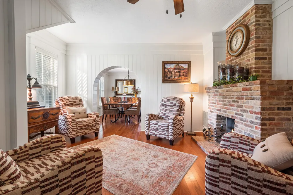 415 Avenue I Clifton, TX 76634