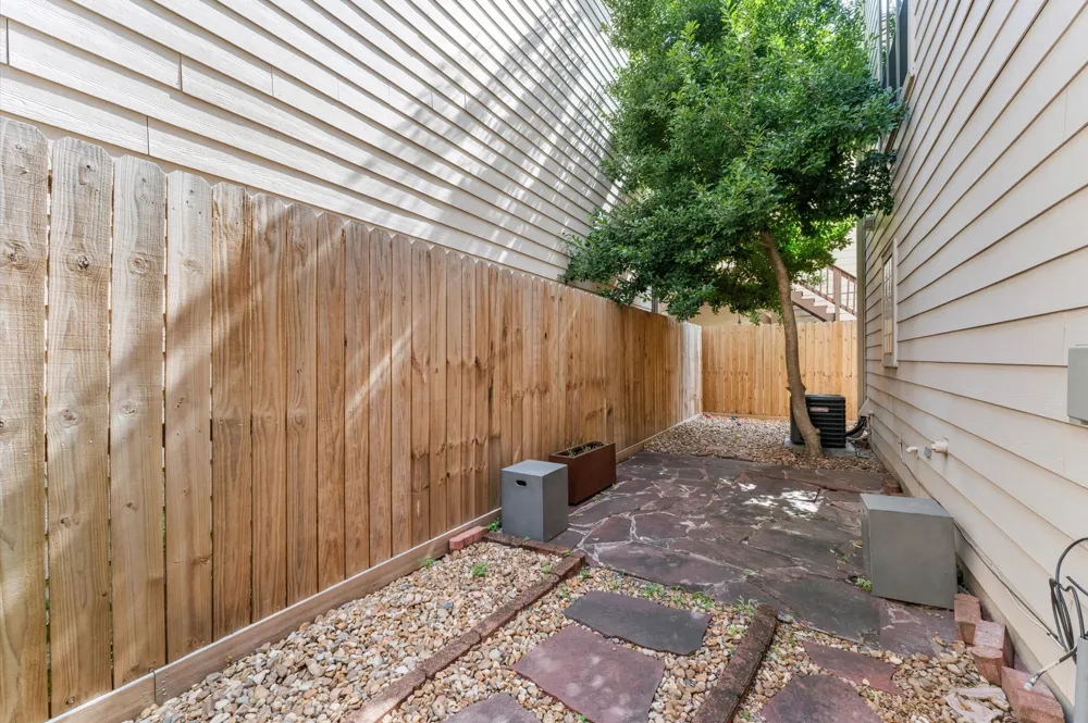 5327 Nolda Street #B Houston, TX 77007