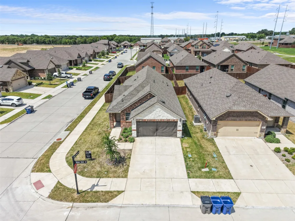 601 Nature Stroll Road Lavon, TX 75166