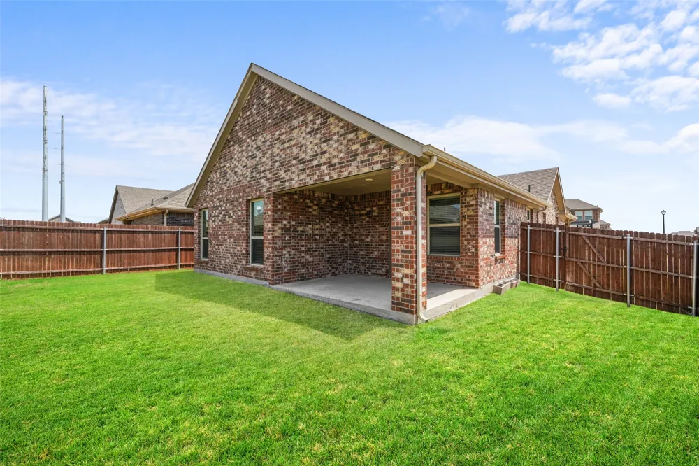 601 Nature Stroll Road Lavon, TX 75166