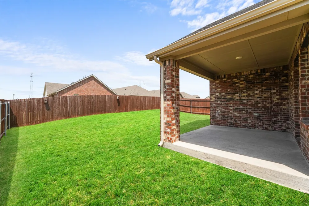 601 Nature Stroll Road Lavon, TX 75166