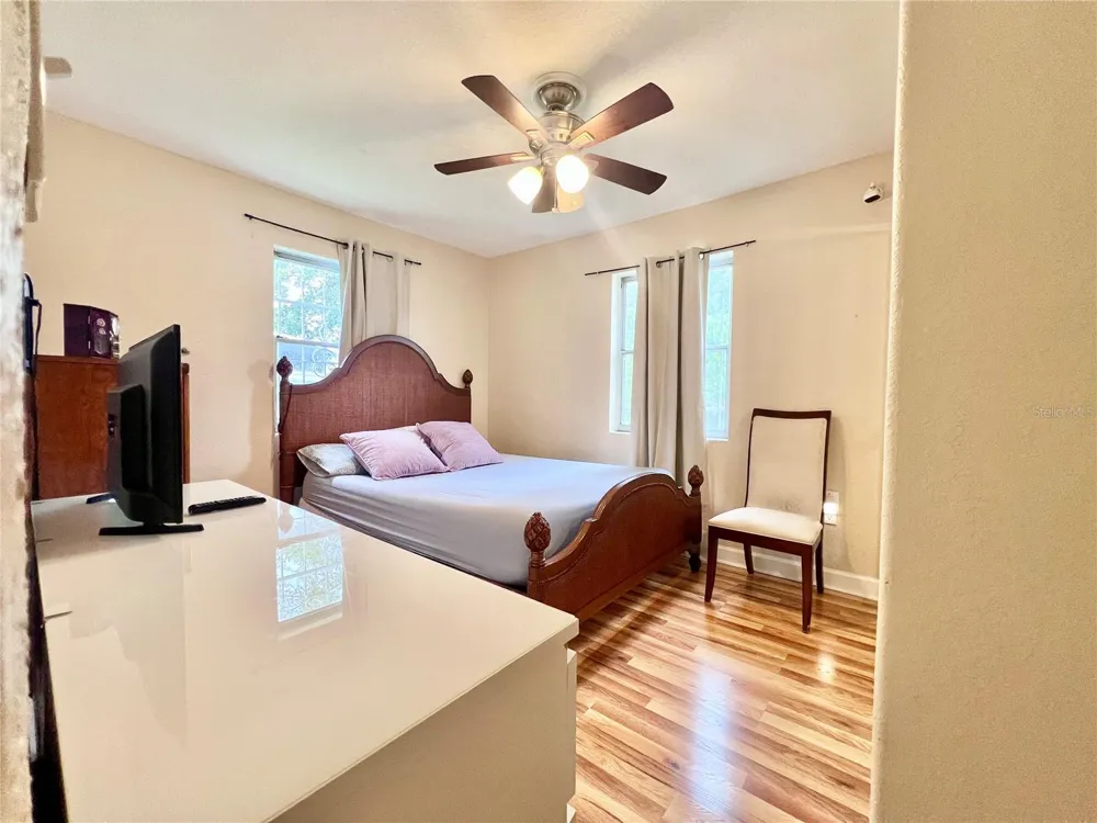 1517 RILEY AVENUE Orlando, FL 32805