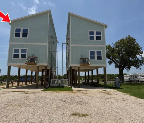 438 Private Road 670