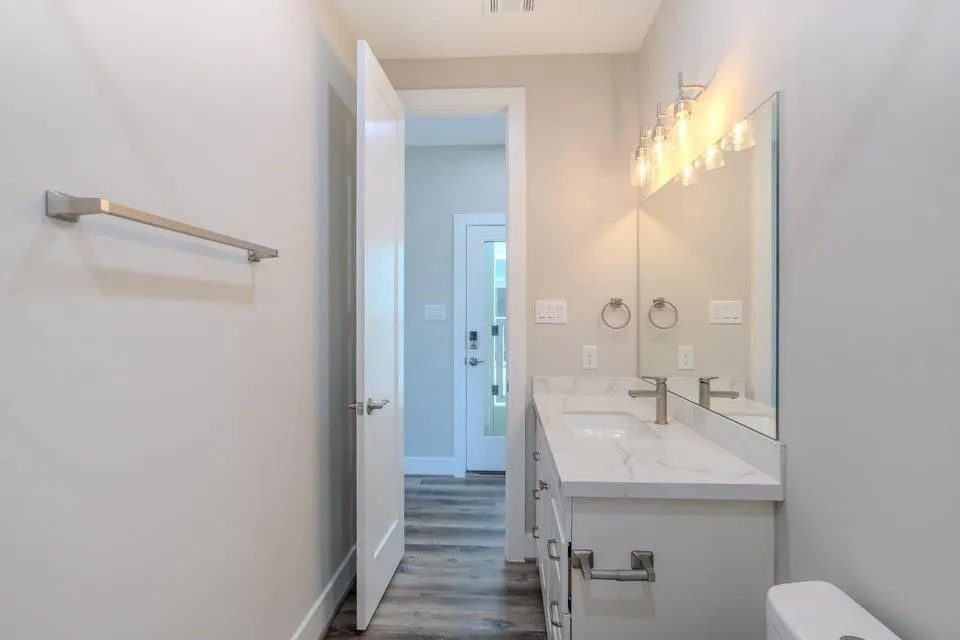 438 Private Road 670 Matagorda, TX 77457