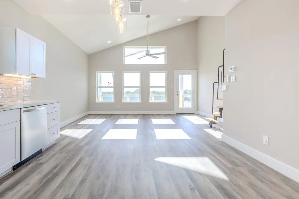 438 Private Road 670 Matagorda, TX 77457