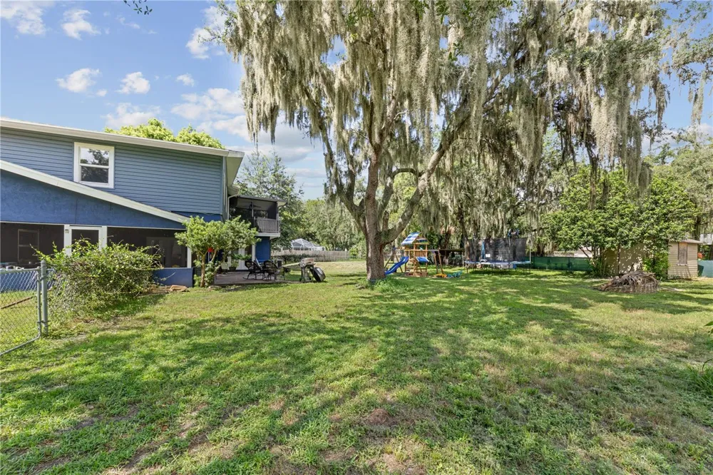 4734 MONTEREY DRIVE Winter Haven, FL 33880