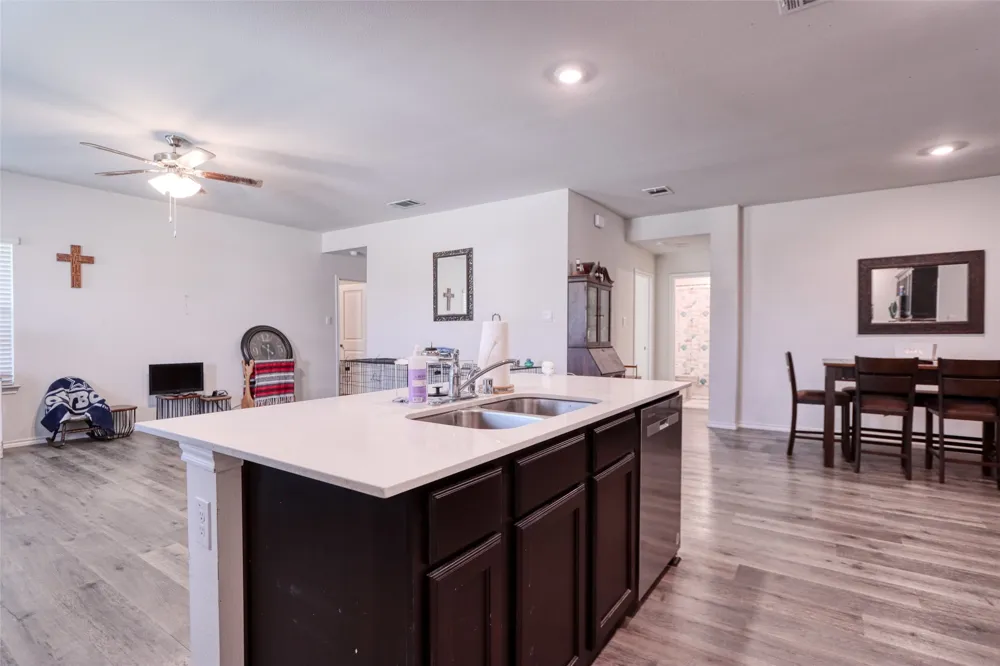 224 Crookedfield Drive Nevada, TX 75173