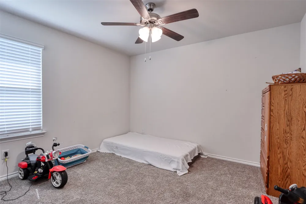 224 Crookedfield Drive Nevada, TX 75173