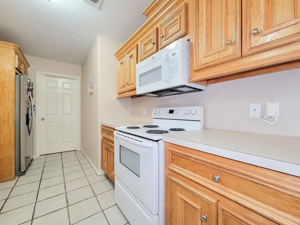 1000 Shell Avenue Cleveland, TX 77327
