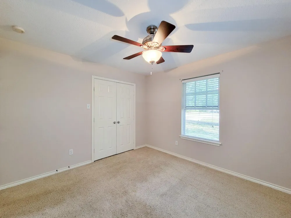 1000 Shell Avenue Cleveland, TX 77327