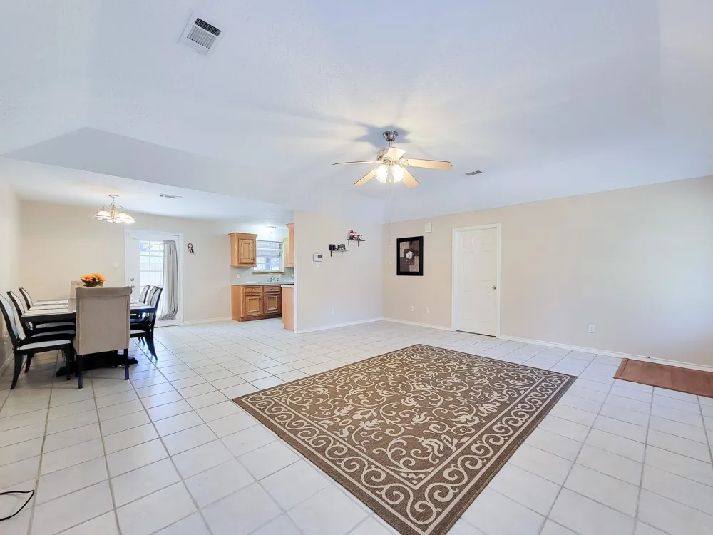1000 Shell Avenue Cleveland, TX 77327