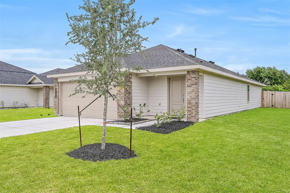 1015 Bluegill Drive Alvin, TX 77511