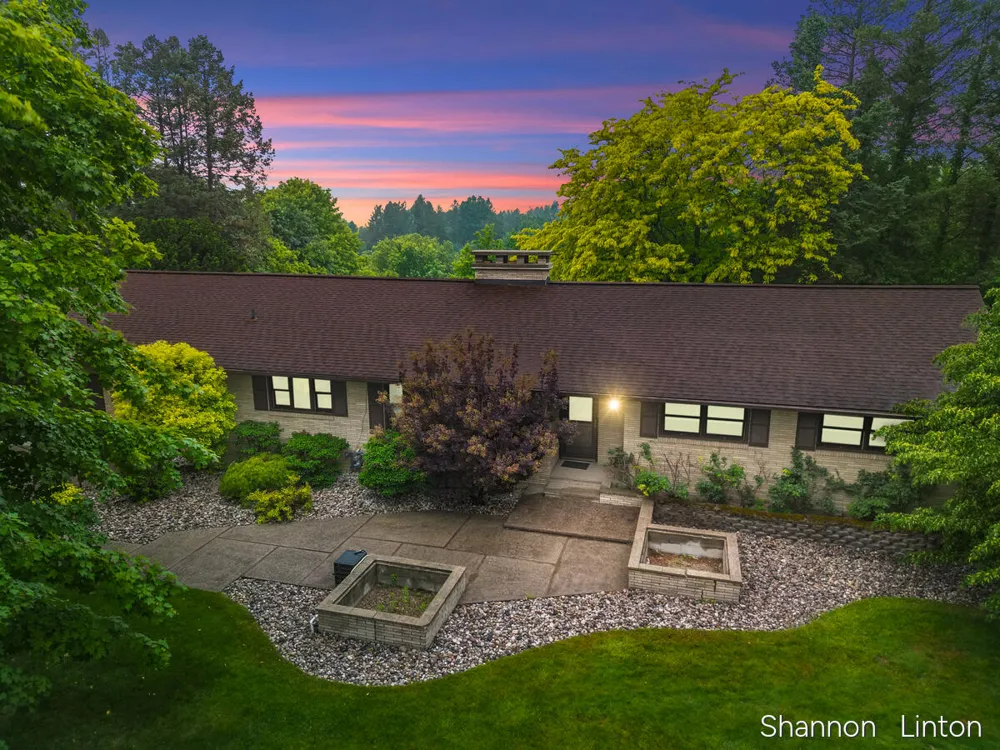 346 Orchard View Drive Shelby, MI 49455
