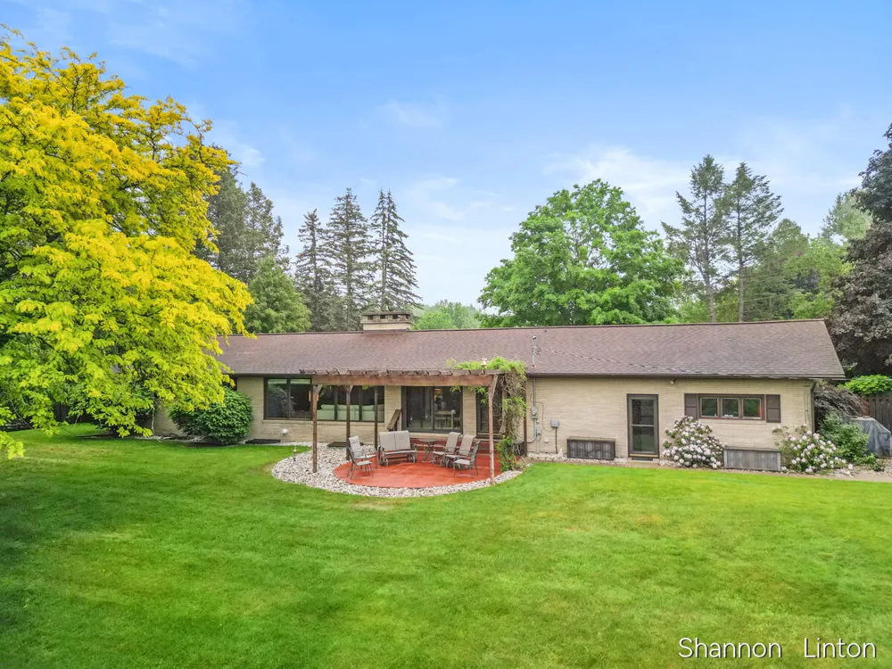 346 Orchard View Drive Shelby, MI 49455
