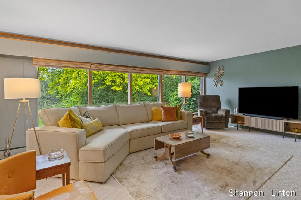 346 Orchard View Drive Shelby, MI 49455