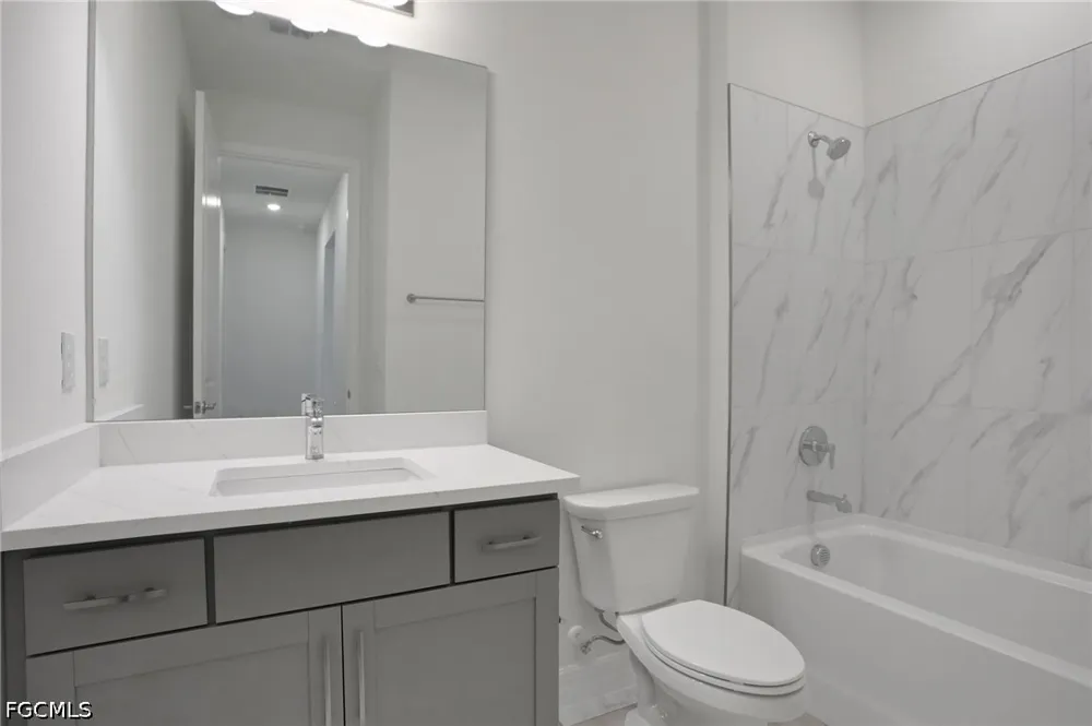 COTTONTAIL CIRCLE Punta Gorda, FL 33982