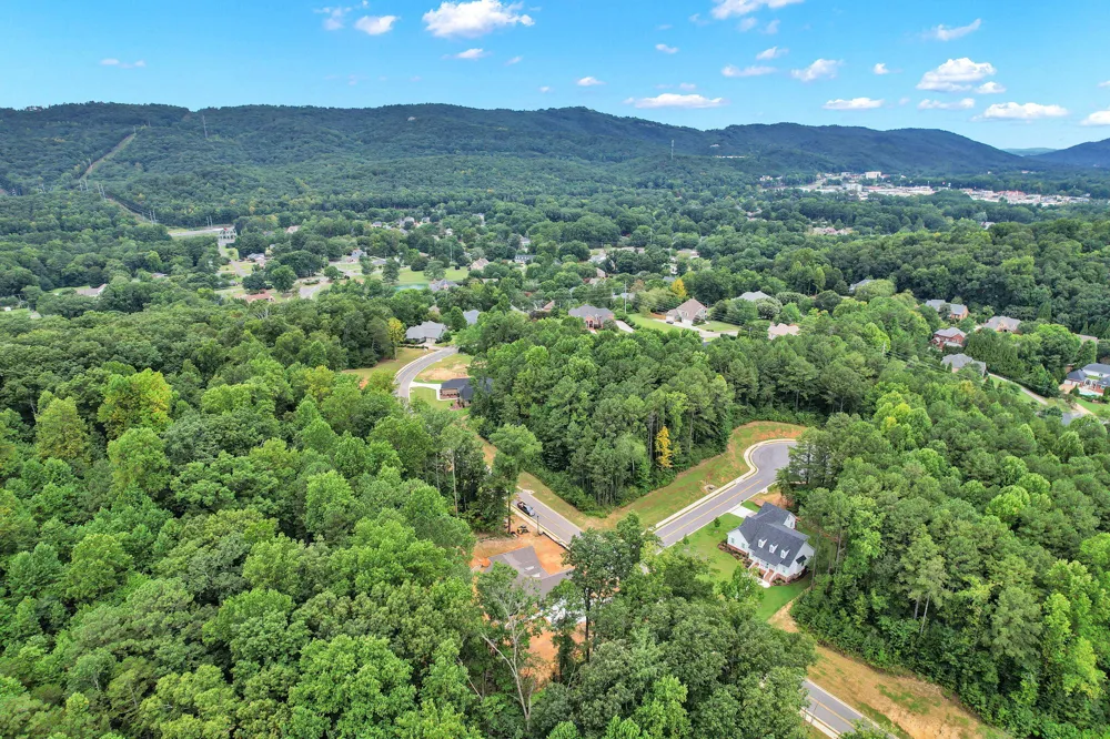 1685 Ridgeview Drive Dalton, GA 30720