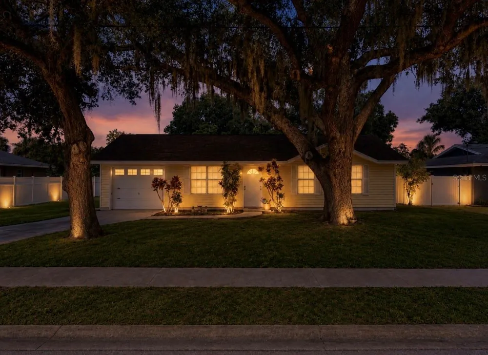 2336 JAVA PLUM AVENUE Sarasota, FL 34232