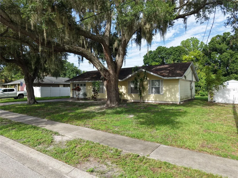 2336 JAVA PLUM AVENUE Sarasota, FL 34232