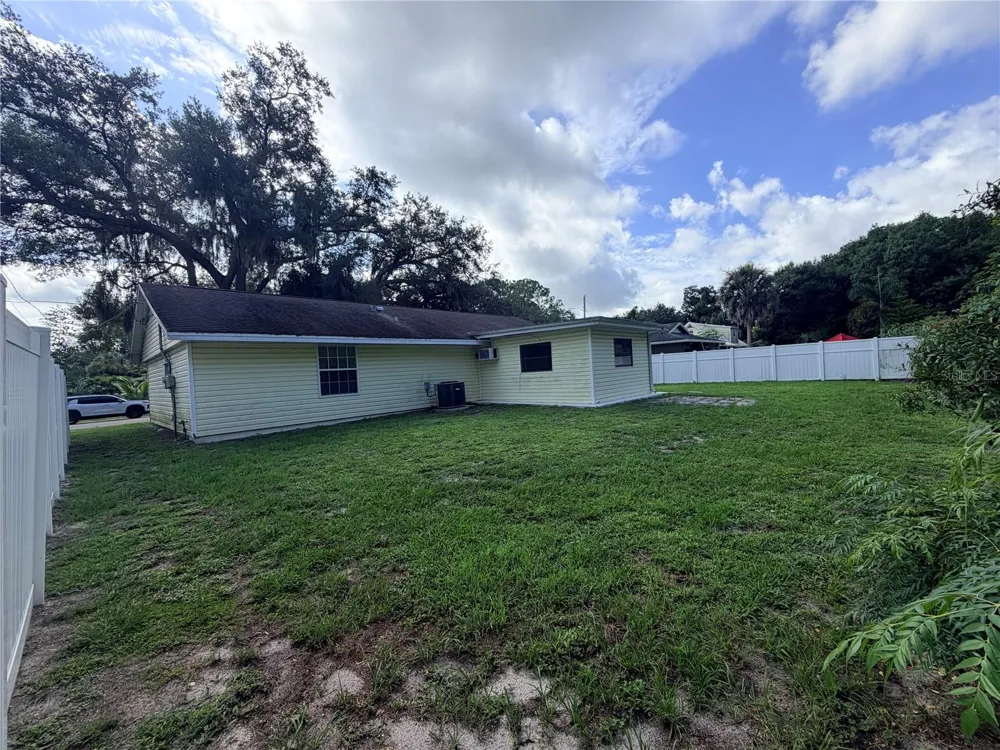 2336 JAVA PLUM AVENUE Sarasota, FL 34232