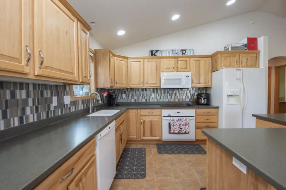 3221 11th Avenue S Moorhead, MN 56560
