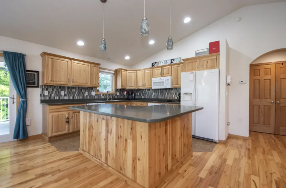 3221 11th Avenue S Moorhead, MN 56560