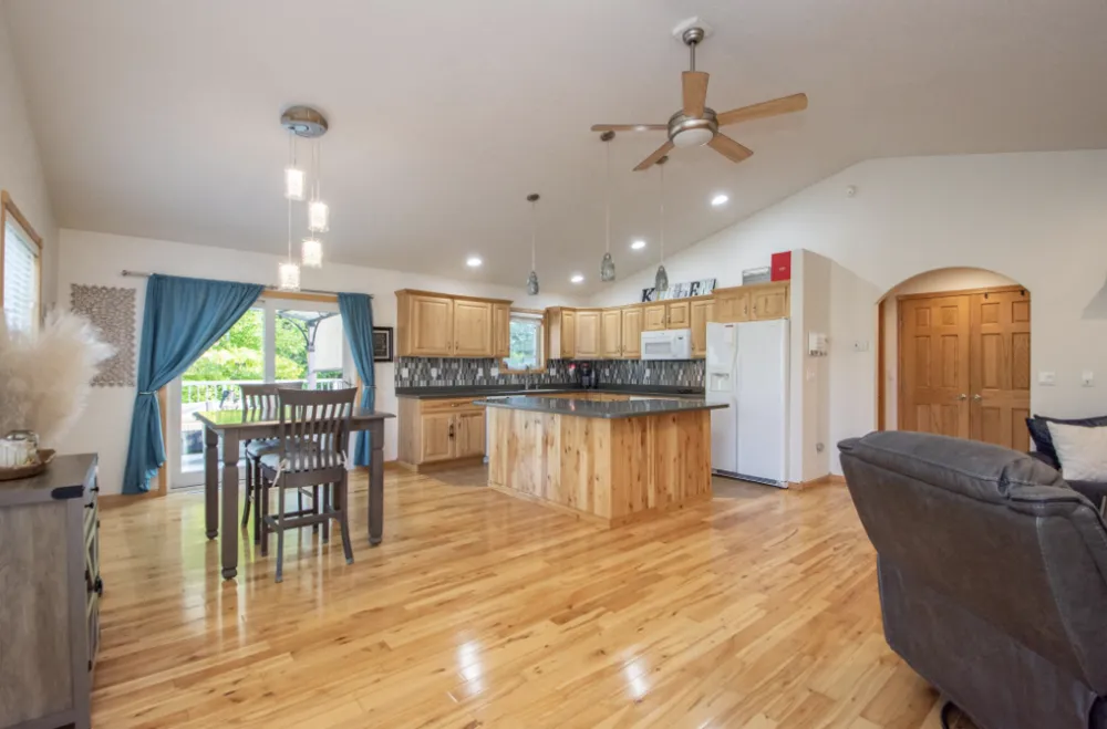 3221 11th Avenue S Moorhead, MN 56560