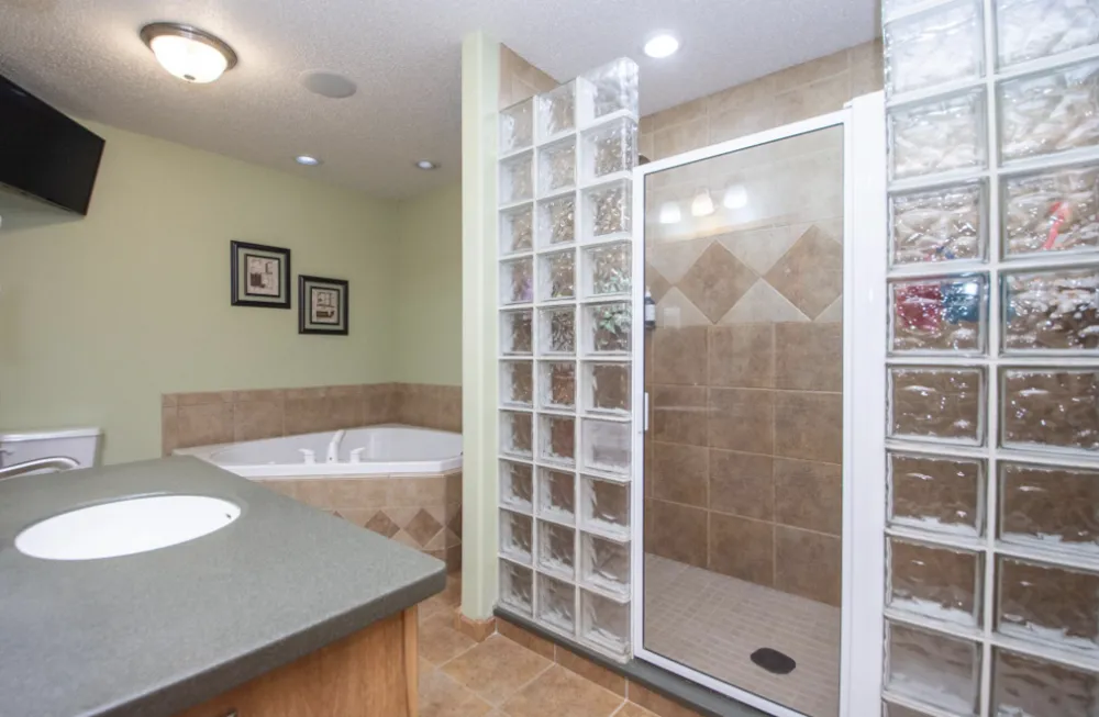 3221 11th Avenue S Moorhead, MN 56560