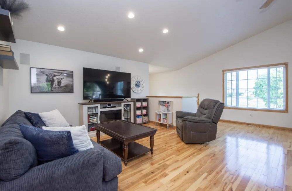 3221 11th Avenue S Moorhead, MN 56560