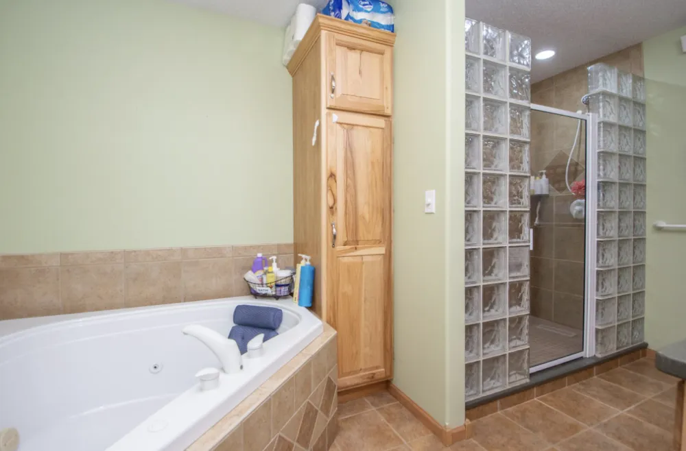 3221 11th Avenue S Moorhead, MN 56560