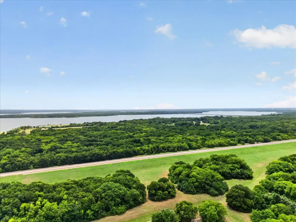 1306 Ranch Road Grand Prairie, TX 75052
