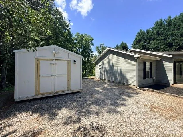 2951 Mathis Church Road Catawba, NC 28609